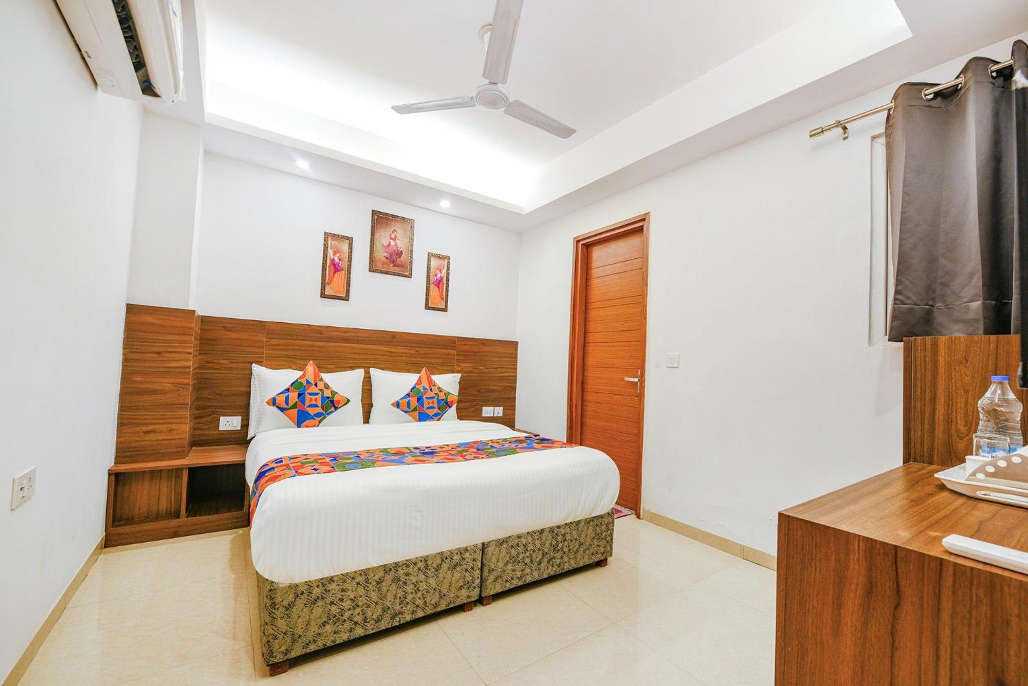 Fabhotel Sparkling - Nr Yashobhoomi Convention Centre Delhi  Buitenkant foto